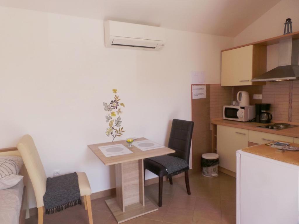 Marino Seget Vranjica Exterior foto